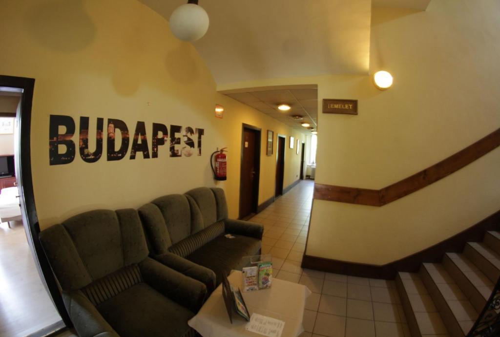 Hotel Omnibusz Budapešť Exteriér fotografie